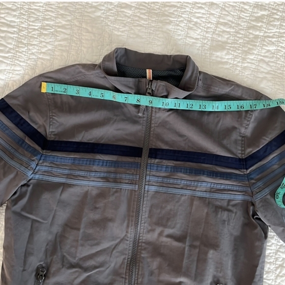 EUC Marine Layer Freeman Stretch Twill Windbreaker ($160 retail) - Medium - Picture 8 of 12